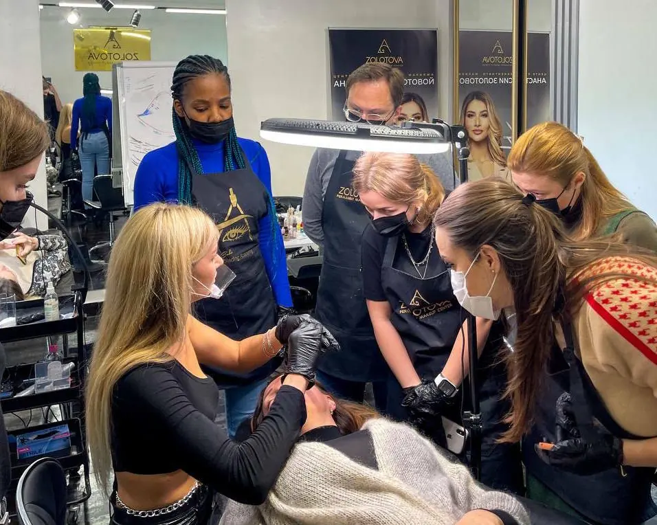 Anastasiia Zolotova teaching permanent makeup — 15 of 20