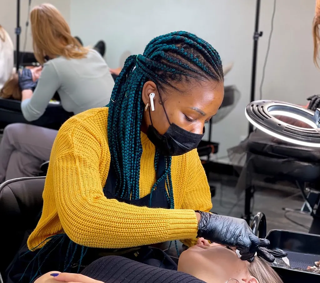 Anastasiia Zolotova teaching permanent makeup — 16 of 20